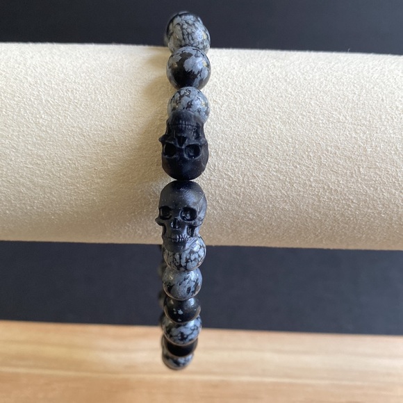 Snowflake Obsidian Skull Bracelet - Picture 5 of 7